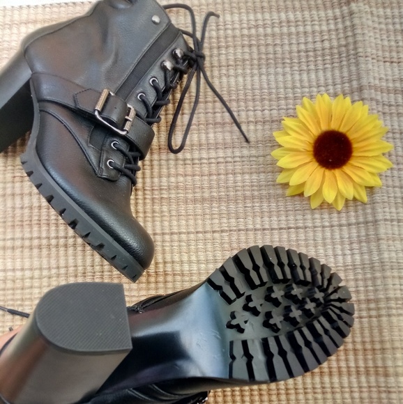 Vera Wang Shoes - Vera Wang Combat boots